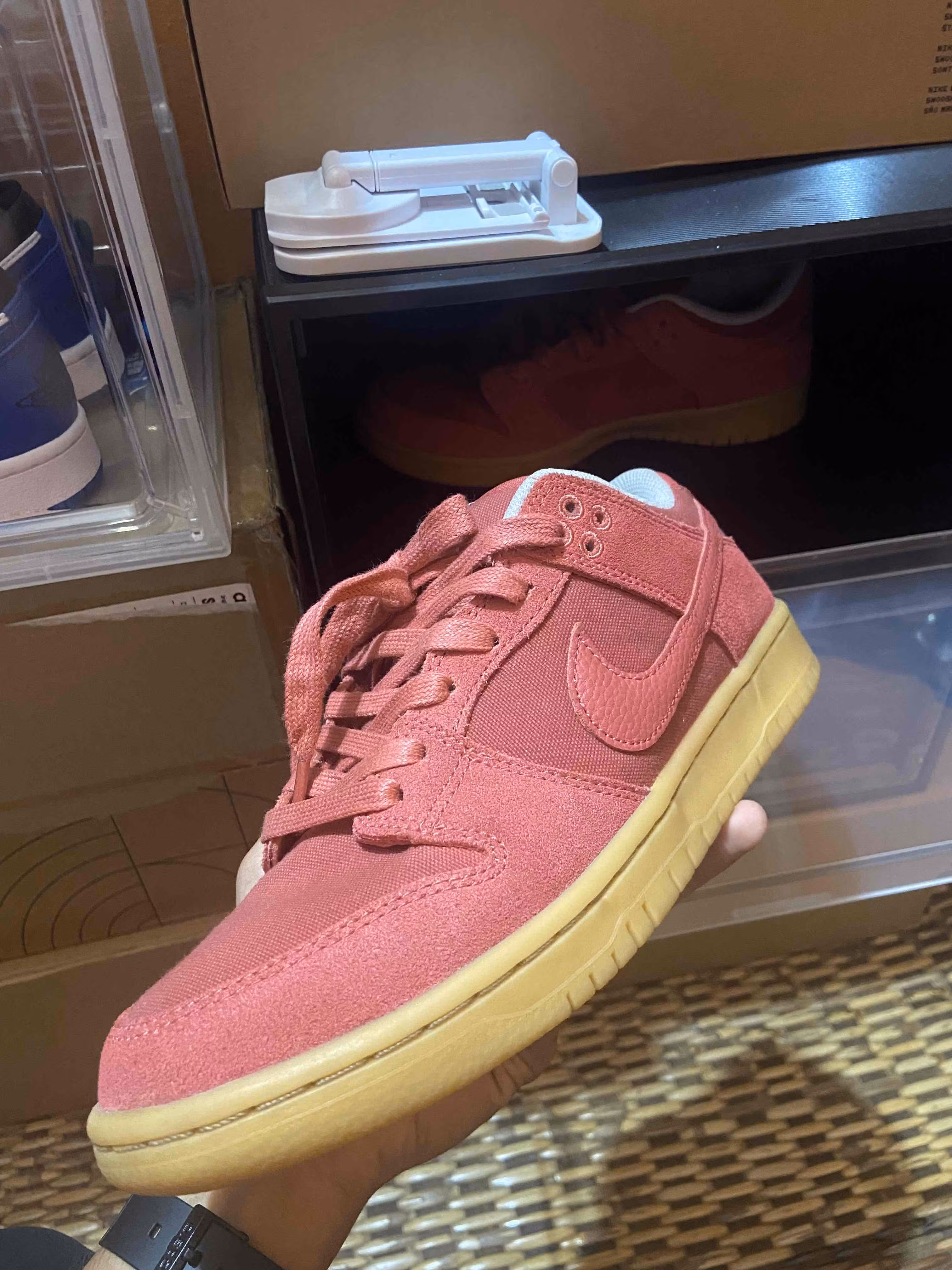 Nike SB Dunk Low 'Red Gum' DV5429-600 Nike SB Dunk Low 'Red Gum' DV5429-600